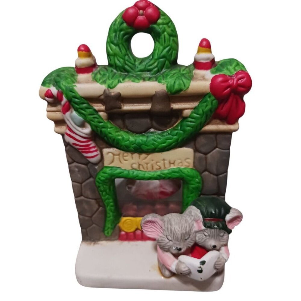 Dayton Hudson Vtg Christmas Mouse Figurine Decoration With Fireplace Scene